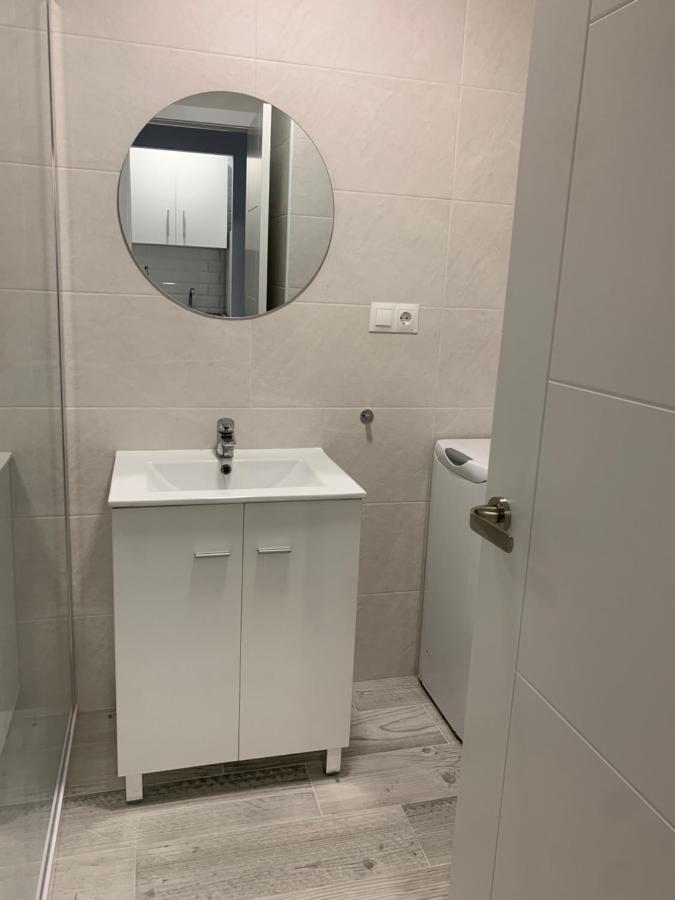 Acogedor Estudio En Primera Linea De Playa Benalmádena Exterior foto